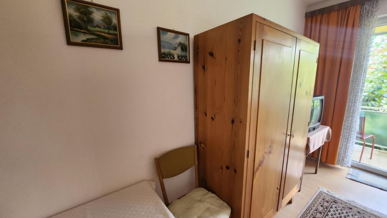 Haus Carinthia Woerthersee Kaernten Hotel Krumpendorf Bagian luar foto